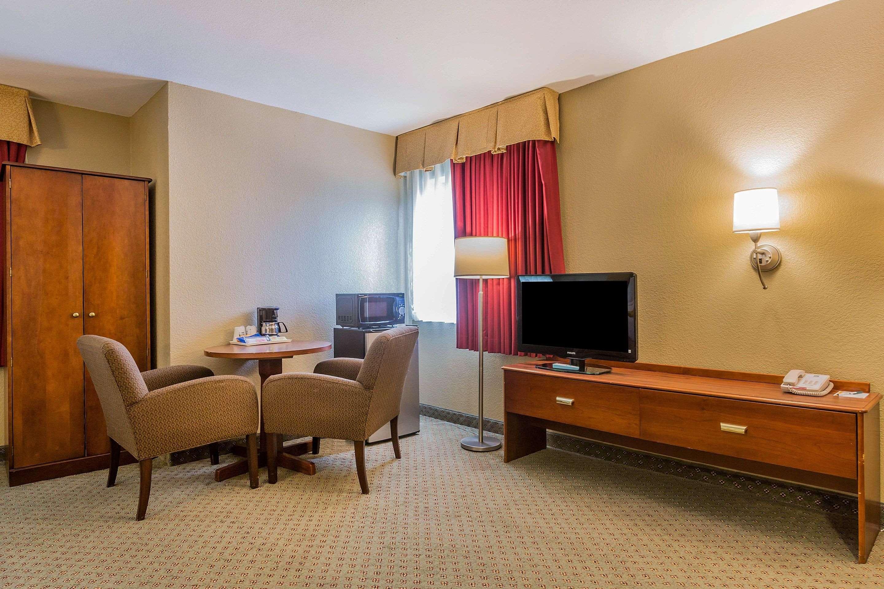 Quality Inn Hyde Park Poughkeepsie North Экстерьер фото